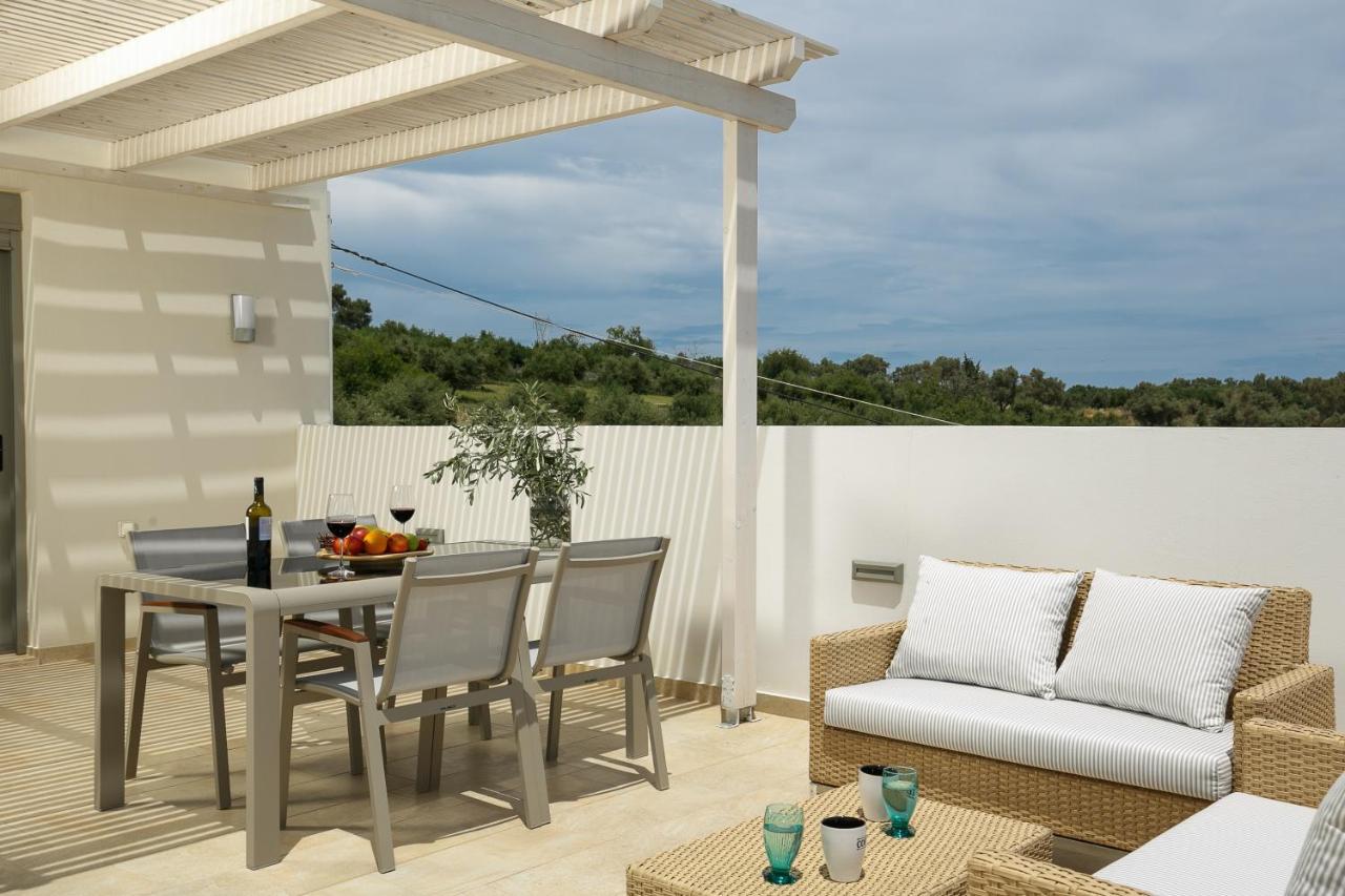 Eco Villa, A Perfect Escape Close To The Beach, By Thinkvilla Maroulas ภายนอก รูปภาพ